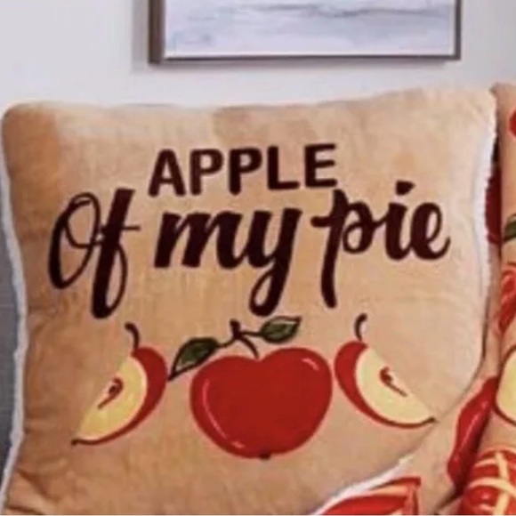 2pc Set Apple Pie Throw Blanket & Pillow Warm Cozy Plush Sherpa Apple of my Pie - Picture 7 of 11